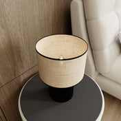 Lampada da tavolo in acciaio e rattan nero Elira